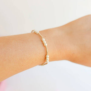 ILY Pearl Bracelet in Gold: Standard 6.75 inch