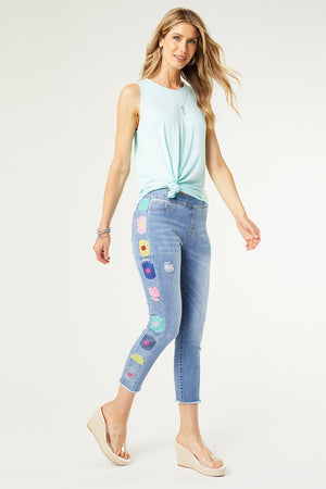 OMG SKINNY CAPRI WITH FLORAL SIDE EMBROIDERY